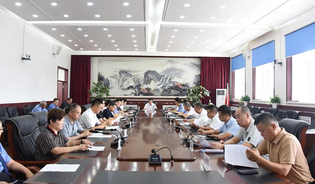 徐凤军主持召开全县政法队伍教育整顿领导小组第五次会议