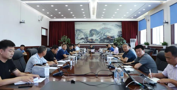 徐凤军主持召开汤原县城市规划设计方案审议会议